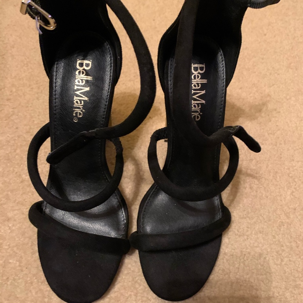 Heels - Picture 3 of 5